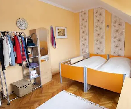 Kristof Vendeghaz 게스트하우스 4*