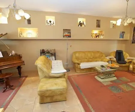 Kristof Vendeghaz 게스트하우스 Hajdúszoboszló